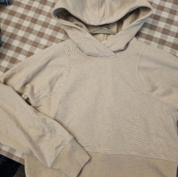 Lululemon Loungeful Cropped Hoodie - Picture 2 of 5